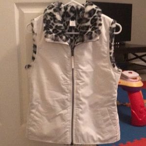 Gap XS reversible fur vest